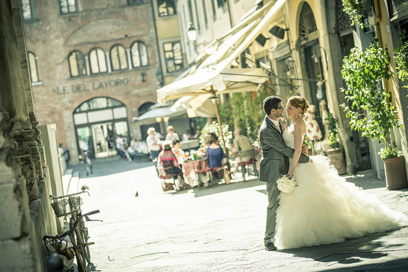 foto  Raffaella and Walter - Wedding in Lucca