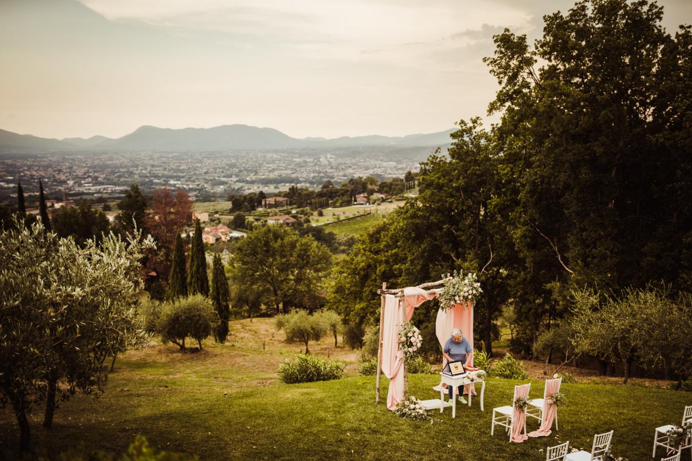 foto  Intimate Wedding in Casale De Pasquinelli
