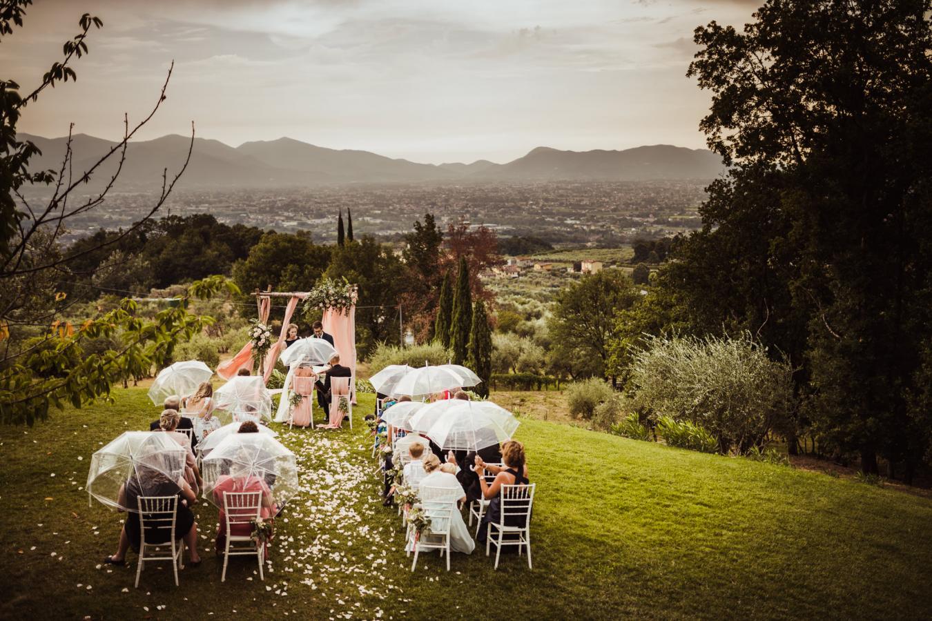 foto  Intimate Wedding in Casale De Pasquinelli