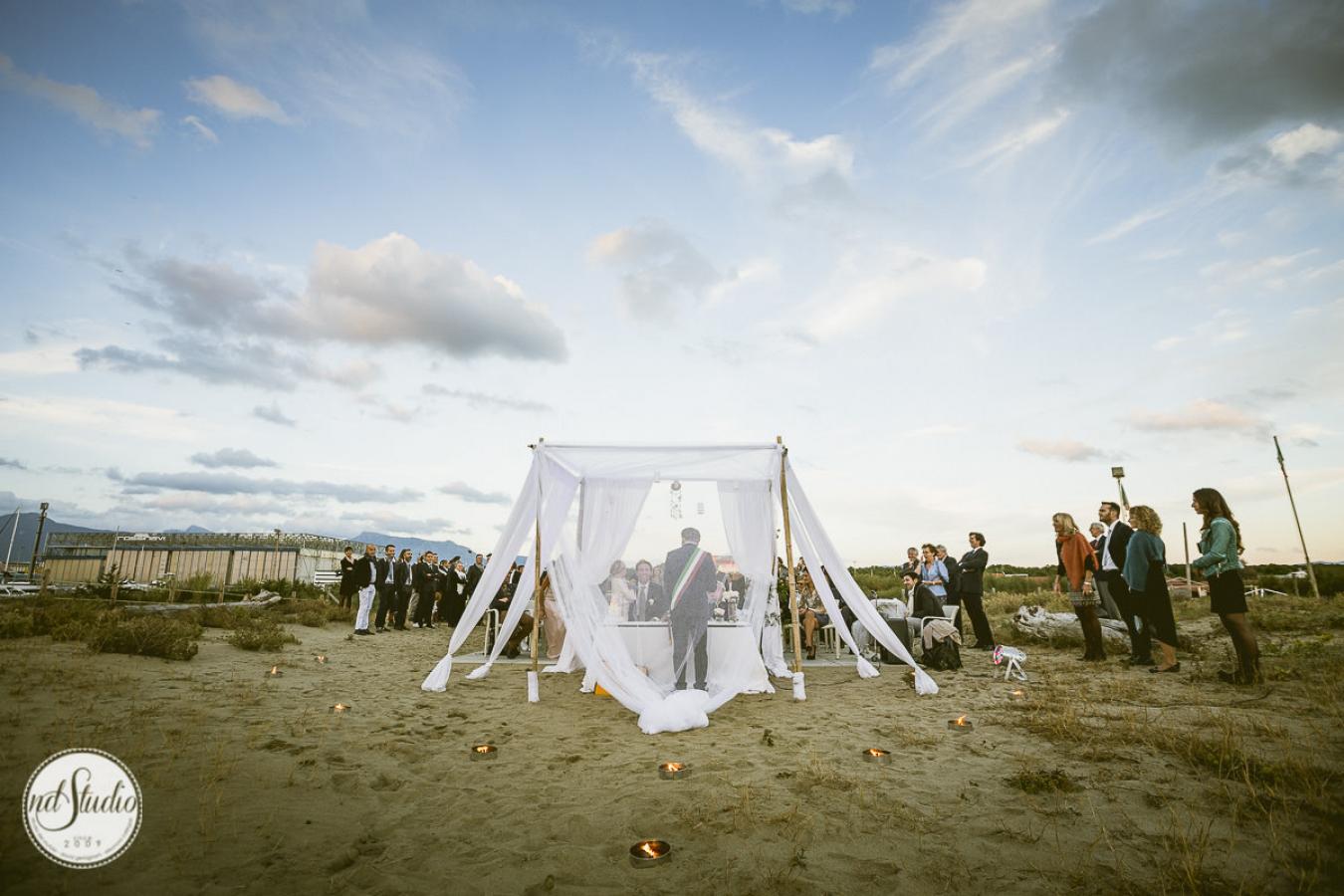 foto  Luca e Ylenia - Wedding by the sea in Tuscany
