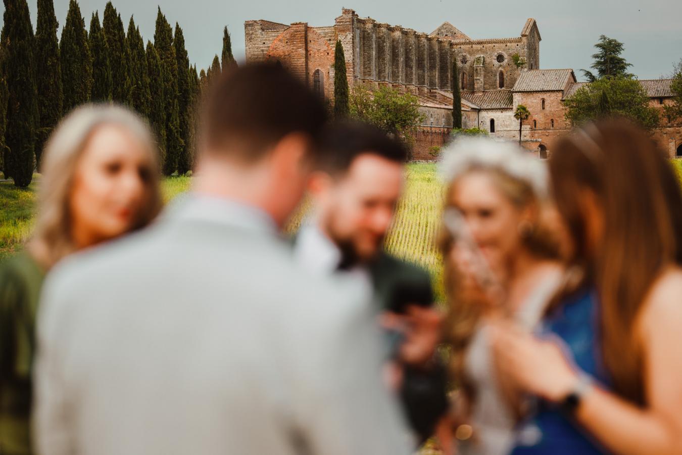 foto  Wedding in the San Galgano Abbey