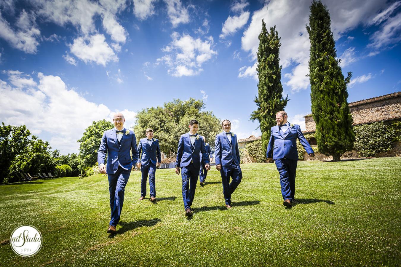 foto  Alex and Nicolle - Wedding in San Galgano Abbey