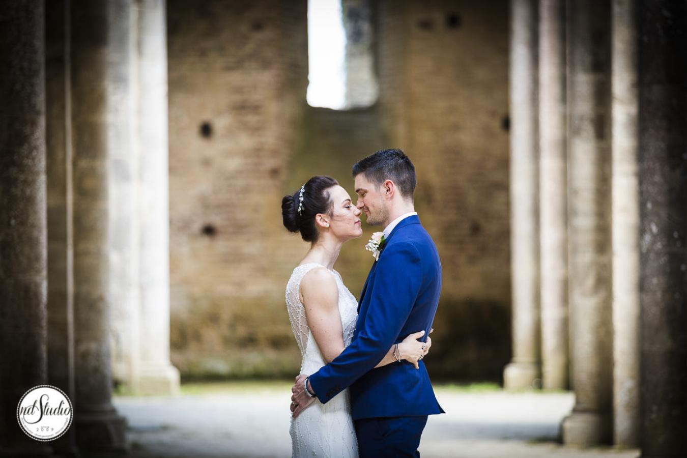 foto  Alex and Nicolle - Wedding in San Galgano Abbey