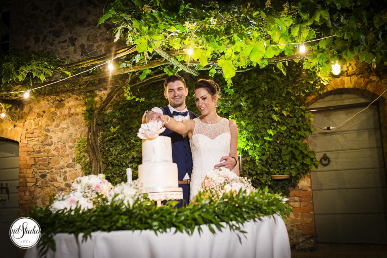 foto  Alex and Nicolle - Wedding in San Galgano Abbey