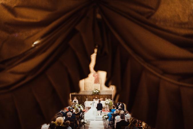 
	wedding religious ceremony
