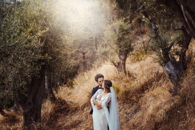 
	Wedding Photographer
