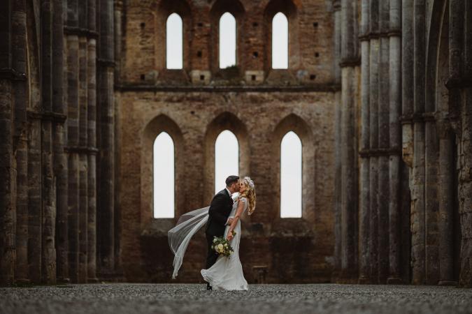 
	wedding in san galgano abbey
