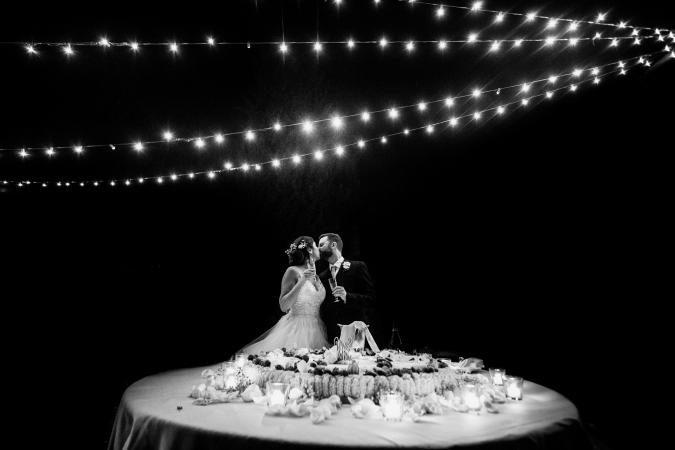 
	wedding cake in Villa Oliva Lucca
