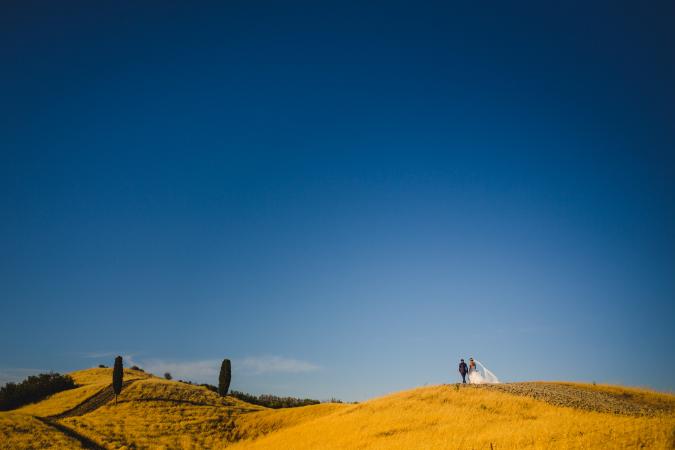 
	bride groom in Tuscany
