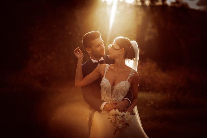 
	Spouses during sunset
