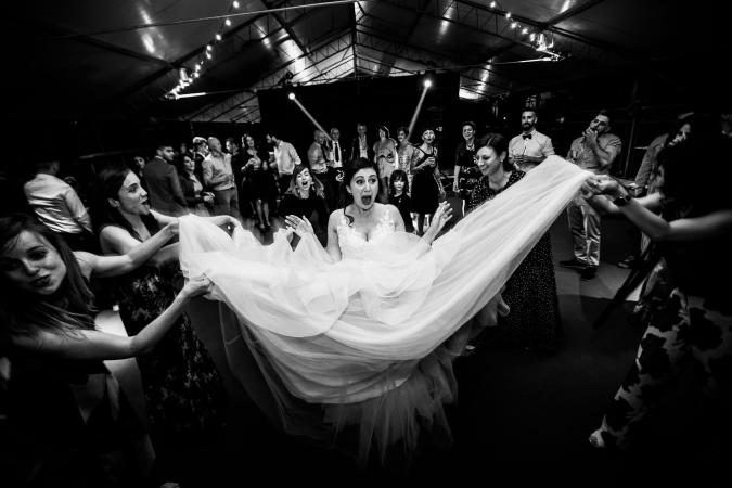 
	bride and brides maid in Villa Oliva
