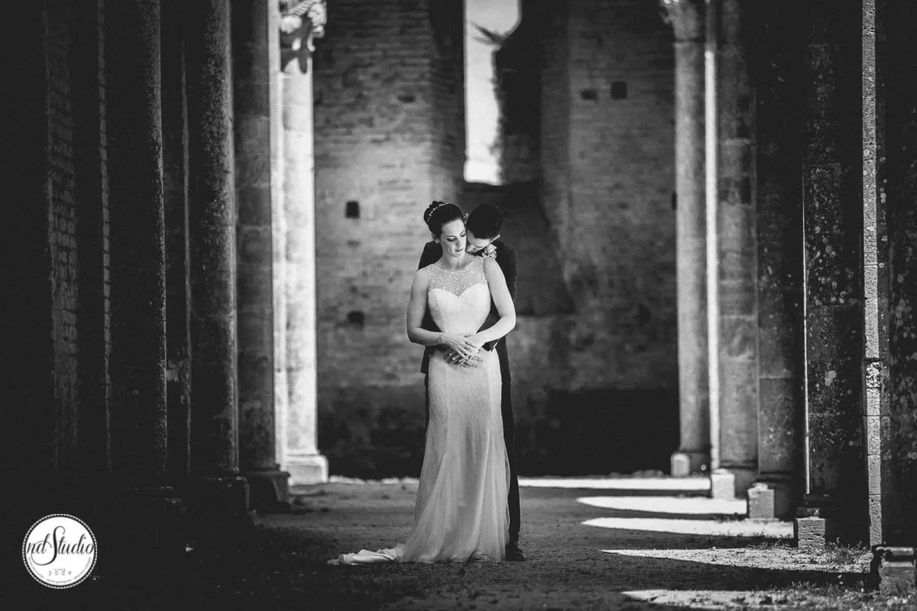 Alex and Nicolle - Wedding in San Galgano Abbey - Picture n. 36