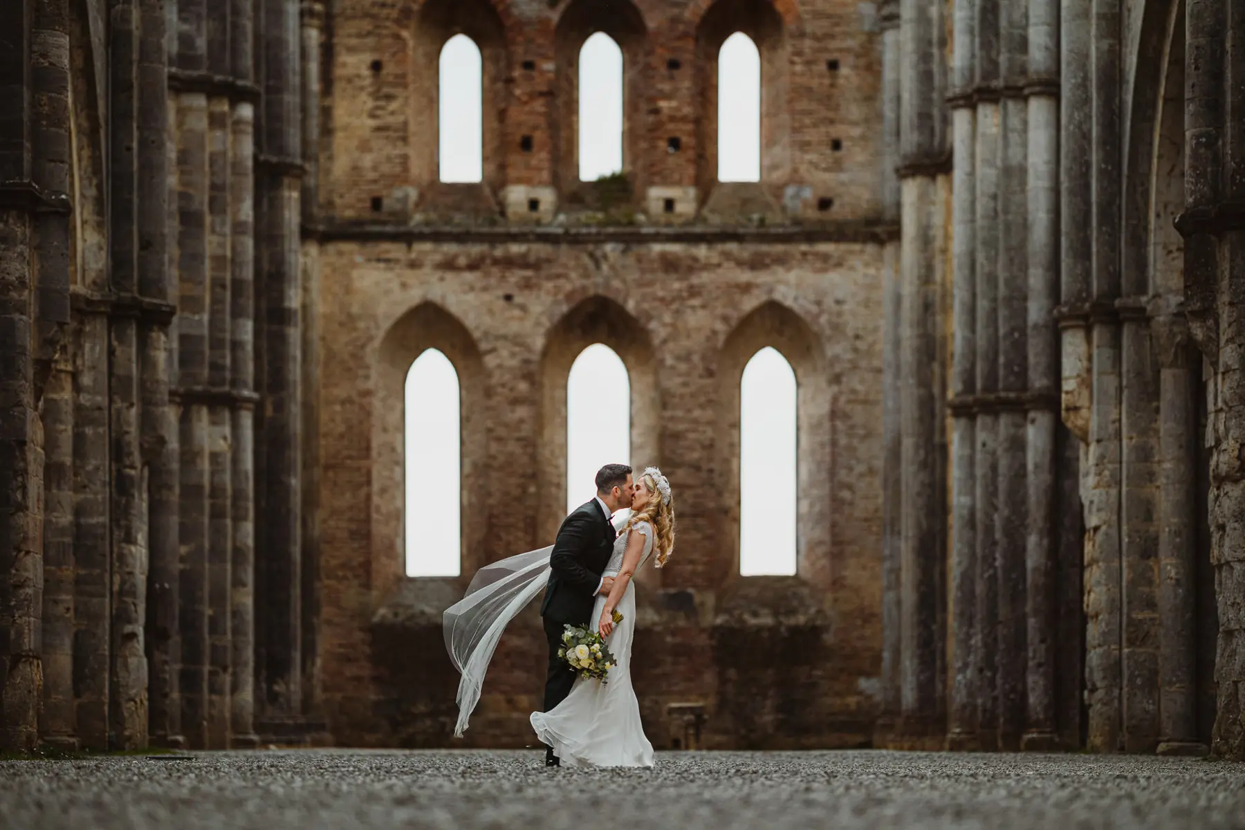 Wedding in the San Galgano Abbey - Picture n. 52