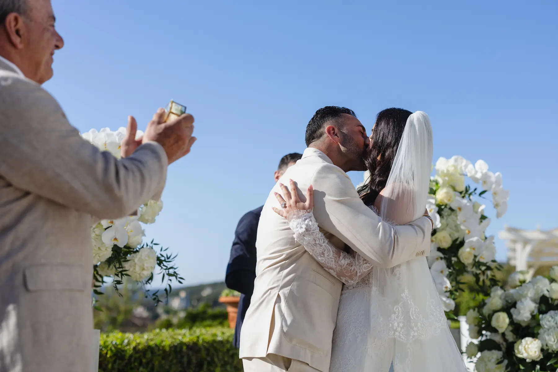 photo  Wedding at Villa Parisi An American Dream by the Sea